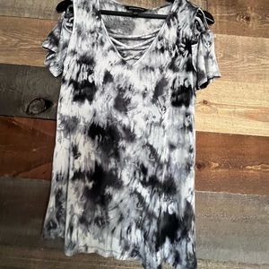 Rock & Republic cold shoulder crisscross sleeved top.